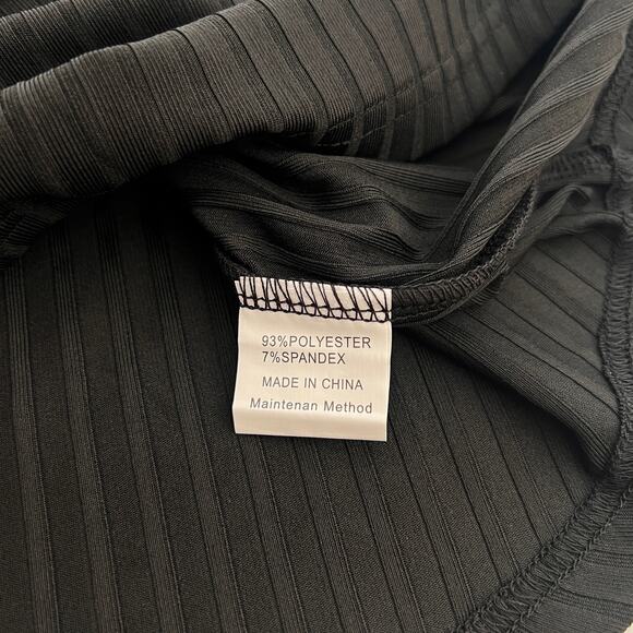 Lofoer Women's Short Sleeve V-neck T-shirt Size M - Picture 7 of 8